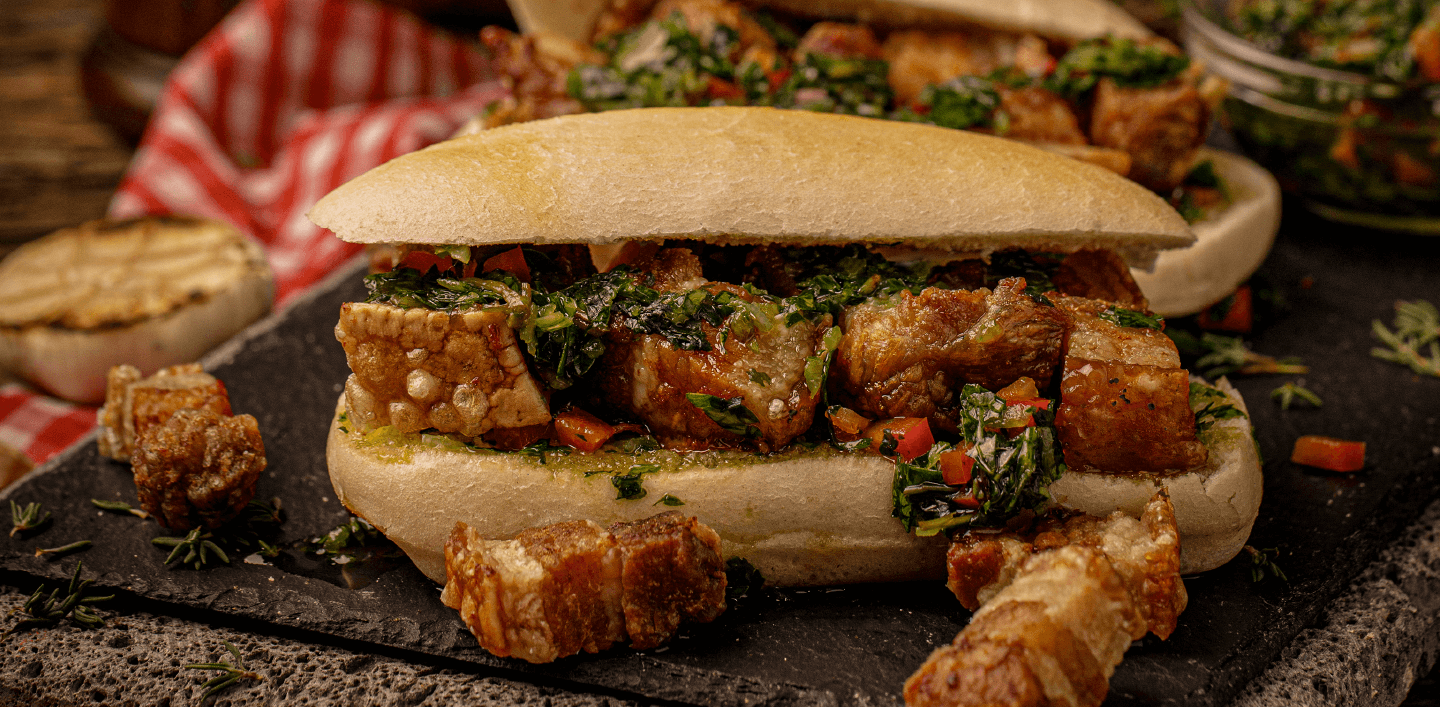 CHICHARRÓN CON CHIMICHURRI