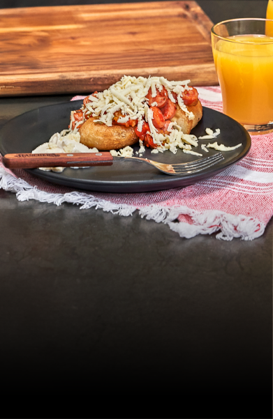 Desayuno Costeño con Carimañolas y Salchichas Ranchera